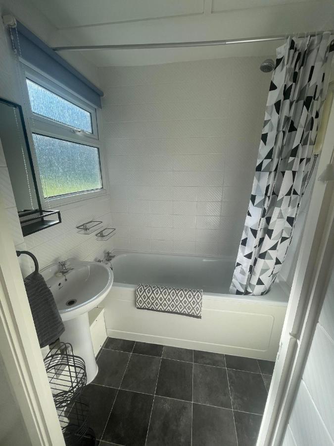 2 Bedroom Holiday Chalet Near Bude Kilkhampton المظهر الخارجي الصورة