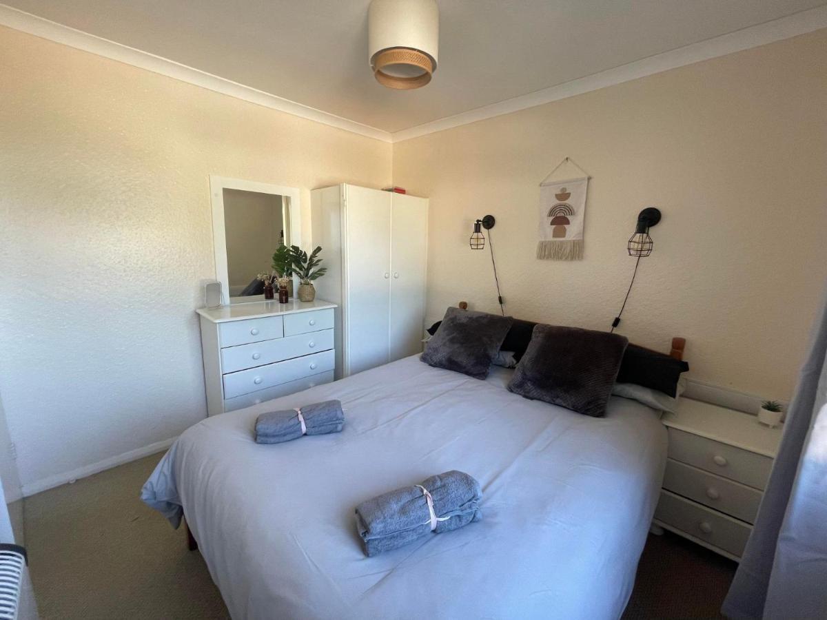 2 Bedroom Holiday Chalet Near Bude Kilkhampton المظهر الخارجي الصورة